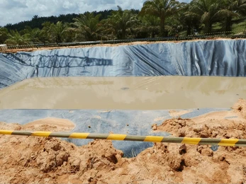 Revestimento para lagoa de águas residuais industriais